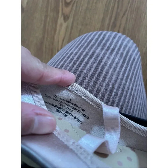 Babygirl shoe bundle Baby Uggs Size 2/3 Glitter sandals size 4 Cat & jack p - Picture 5 of 11